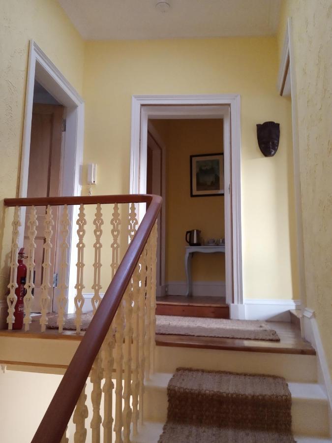 モファット Kirkview House Bed & Breakfast エクステリア 写真